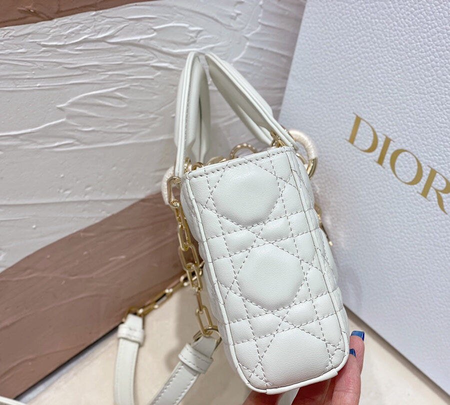 Dior Lady Dior white bag – front view