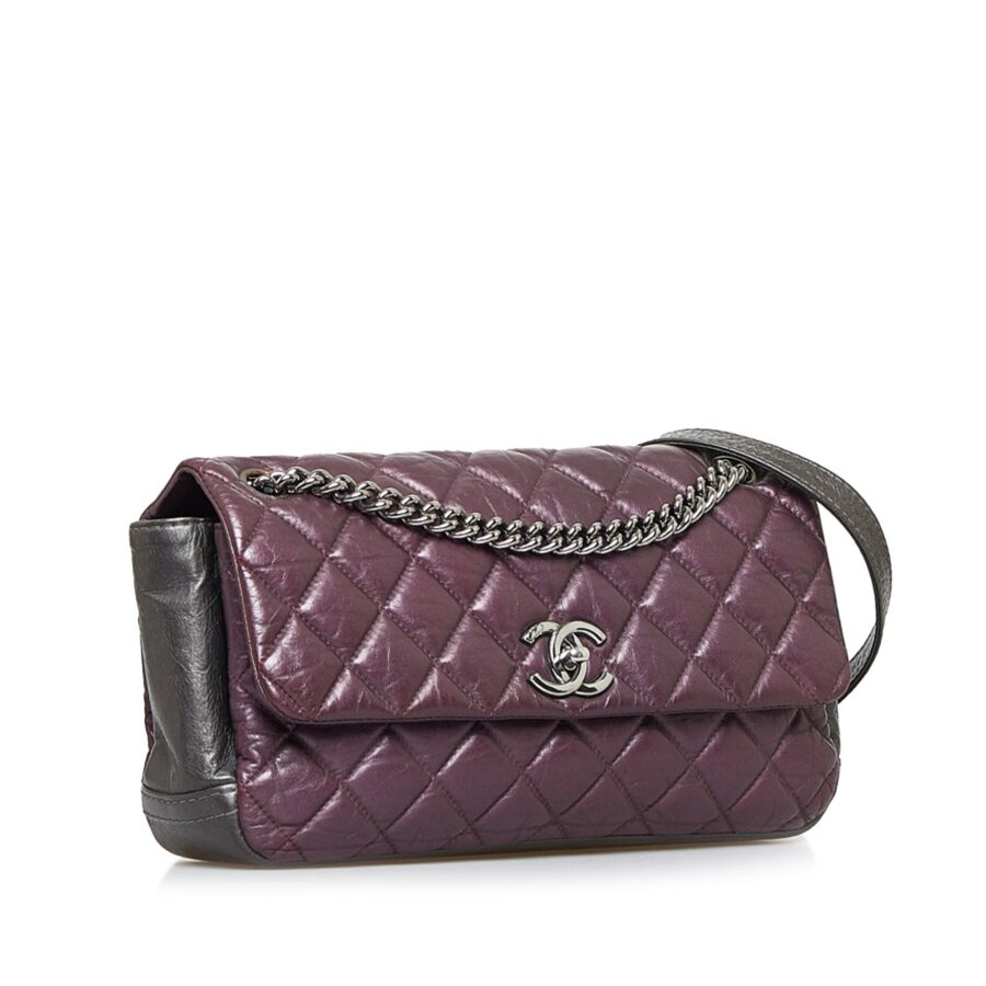 Chanel Flap Bag purple – front view